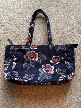 Vera Bradley Small Hathaway Navy Floral Tote